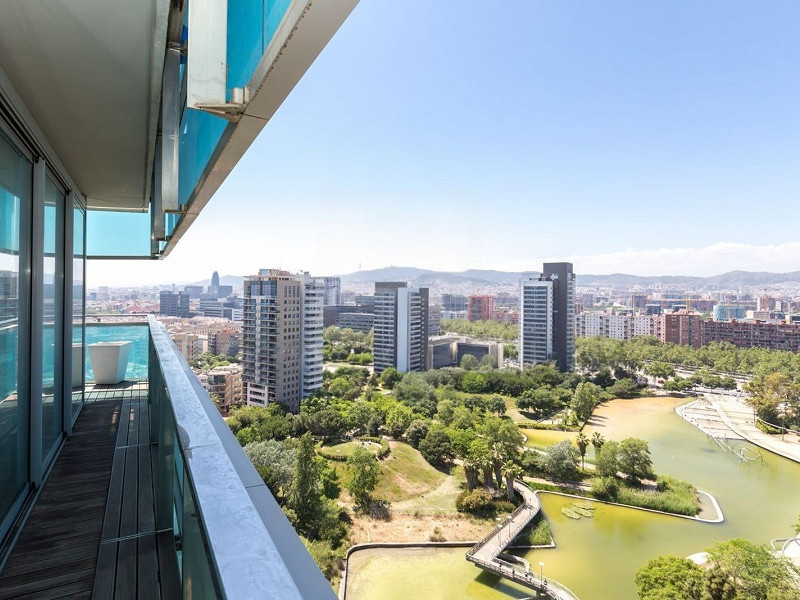 Exclusive frontline sea-view apartment in Diagonal Mar, Barcelona. Photo:  9