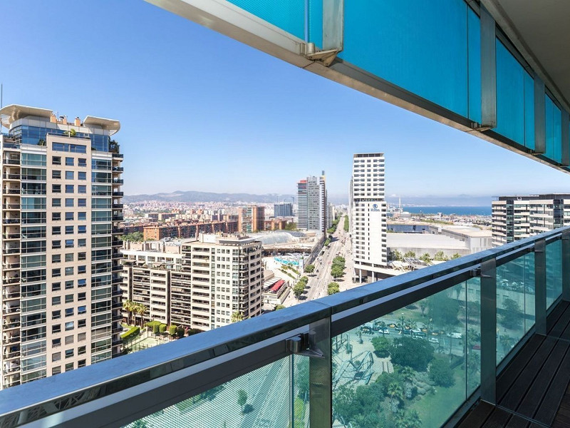 Exclusive frontline sea-view apartment in Diagonal Mar, Barcelona. Photo:  11