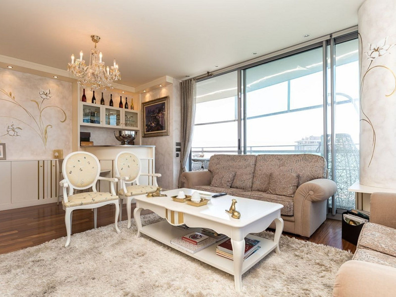 Exclusive frontline sea-view apartment in Diagonal Mar, Barcelona. Photo:  16