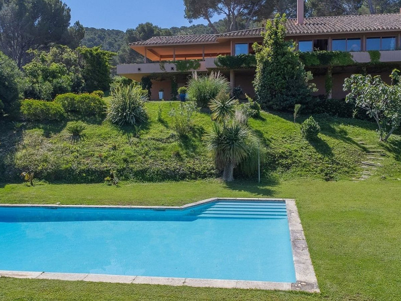Exclusiva villa de autor en la Costa Brava con vistas al mar. Foto:  4