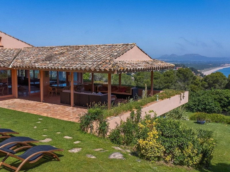 Exclusiva villa de autor en la Costa Brava con vistas al mar. Foto:  5