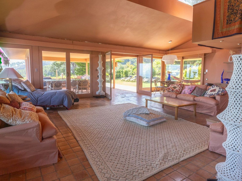 Exclusiva villa de autor en la Costa Brava con vistas al mar. Foto:  15