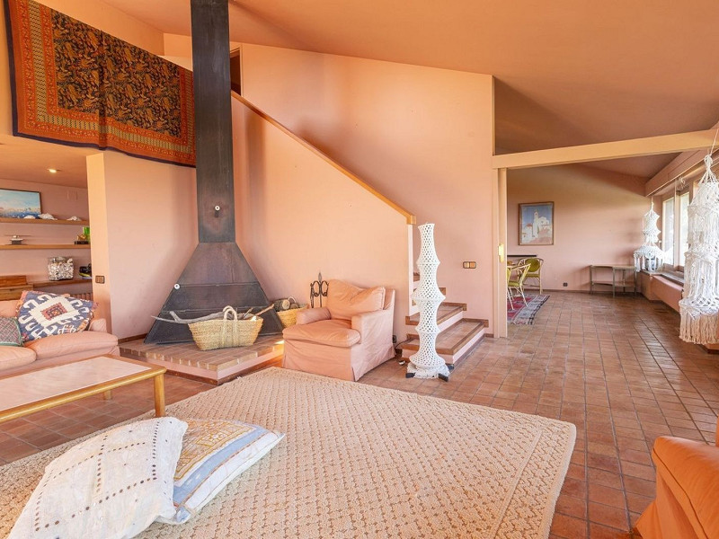 Exclusiva villa de autor en la Costa Brava con vistas al mar. Foto:  16