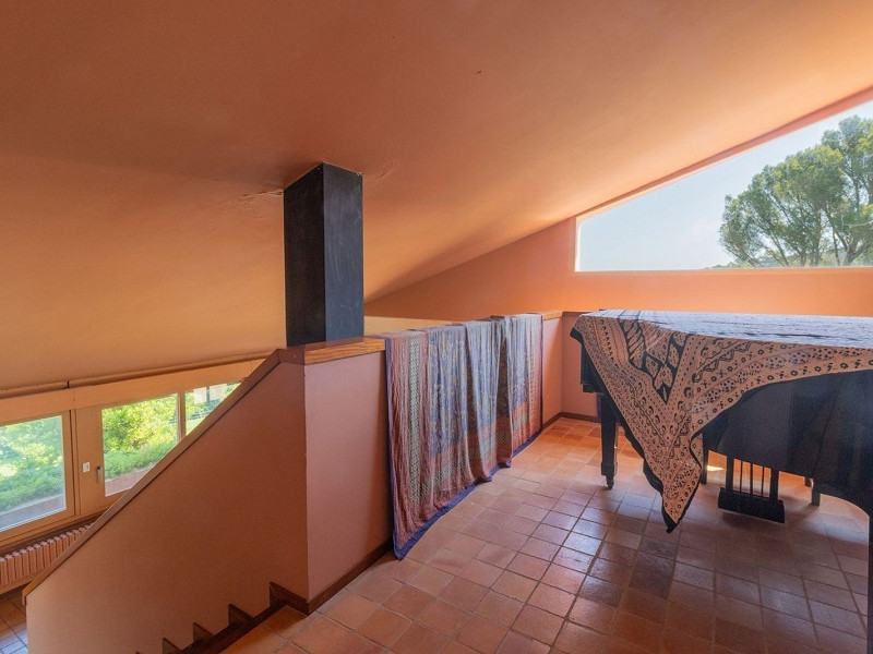 Exclusiva villa de autor en la Costa Brava con vistas al mar. Foto:  18