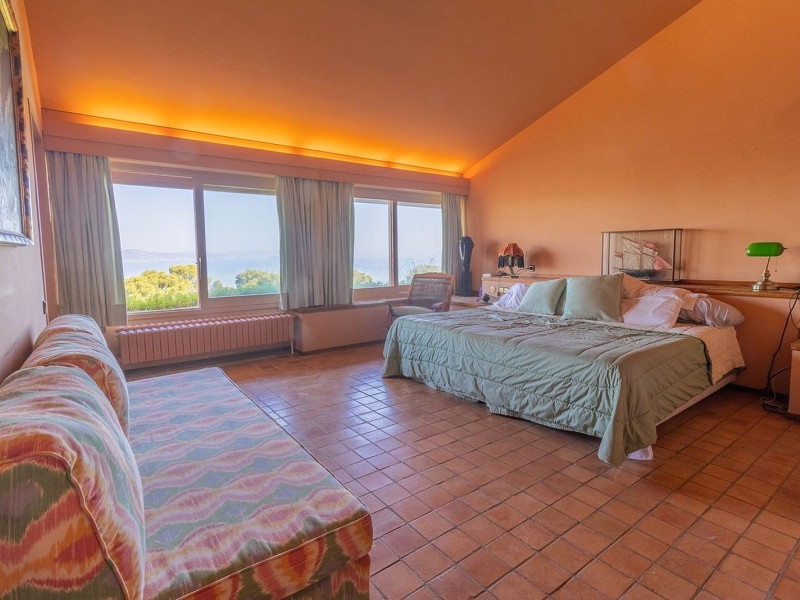 Exclusiva villa de autor en la Costa Brava con vistas al mar. Foto:  22