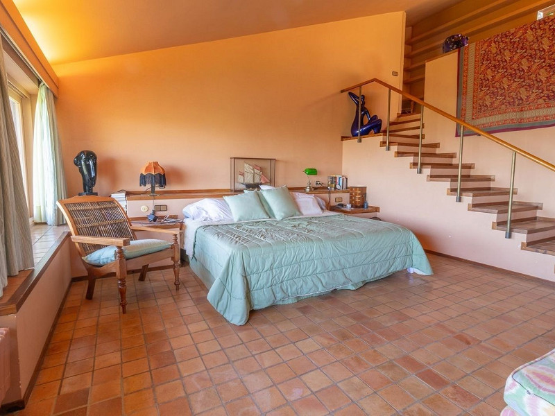 Exclusiva villa de autor en la Costa Brava con vistas al mar. Foto:  23
