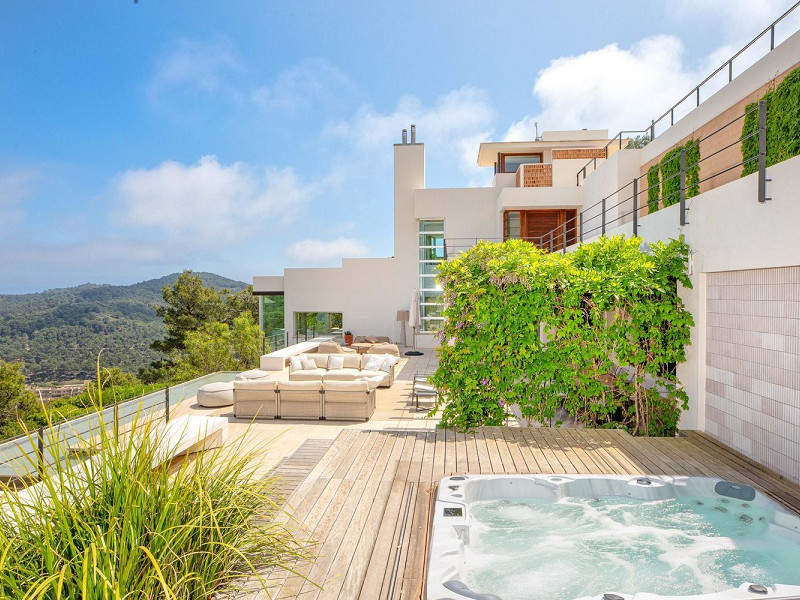 Exclusiva villa contemporánea con vistas panorámicas al mar en Begur, Costa Brava. Foto:  6