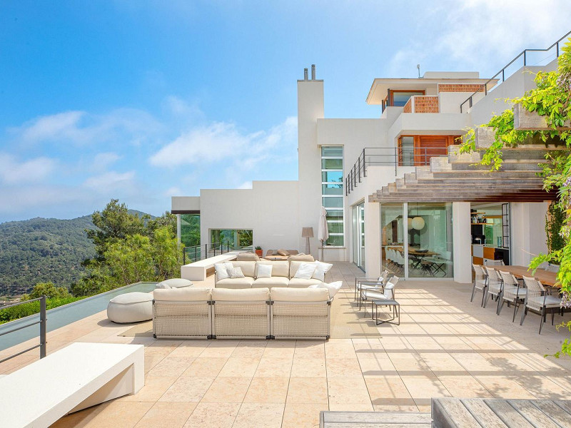 Exclusiva villa contemporánea con vistas panorámicas al mar en Begur, Costa Brava. Foto:  7