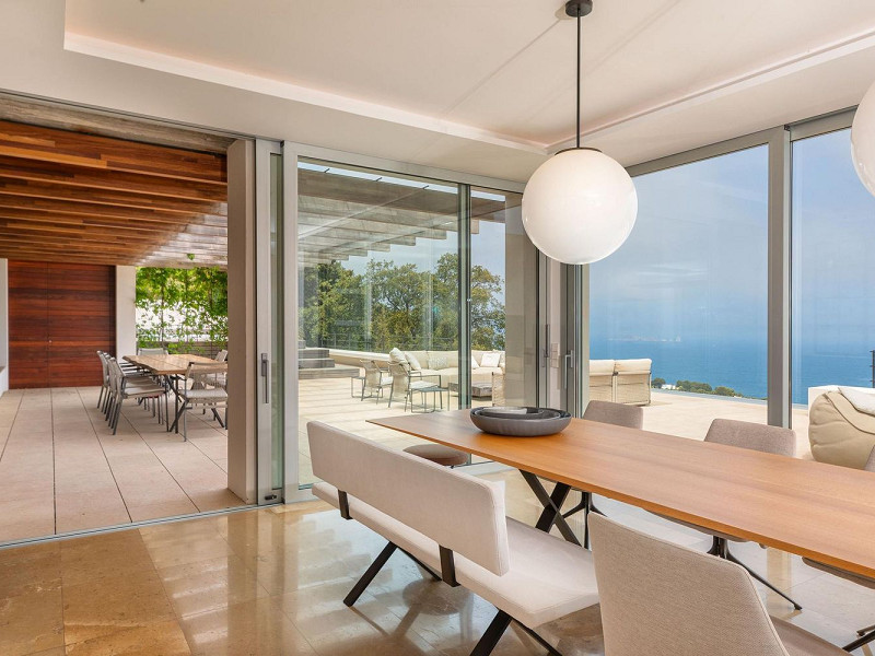 Exclusiva villa contemporánea con vistas panorámicas al mar en Begur, Costa Brava. Foto:  41