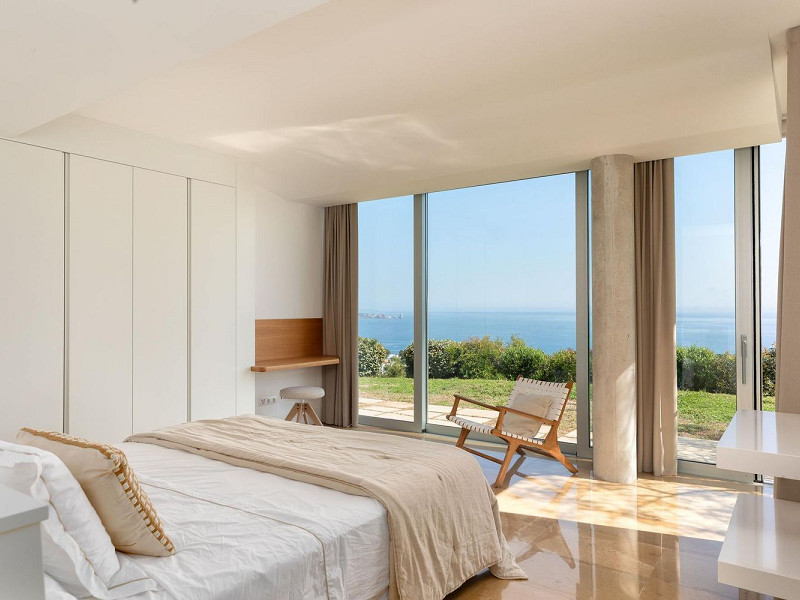 Exclusiva villa contemporánea con vistas panorámicas al mar en Begur, Costa Brava. Foto:  57