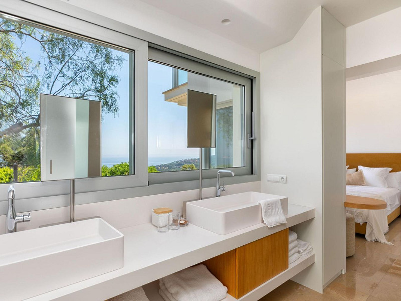 Exclusiva villa contemporánea con vistas panorámicas al mar en Begur, Costa Brava. Foto:  69