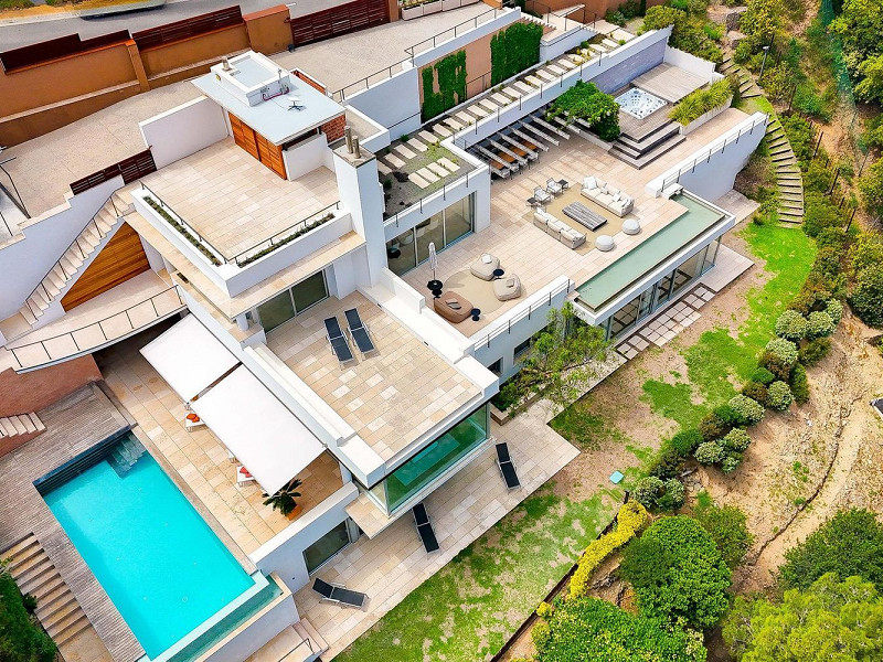 Exclusiva villa contemporánea con vistas panorámicas al mar en Begur, Costa Brava. Foto:  80