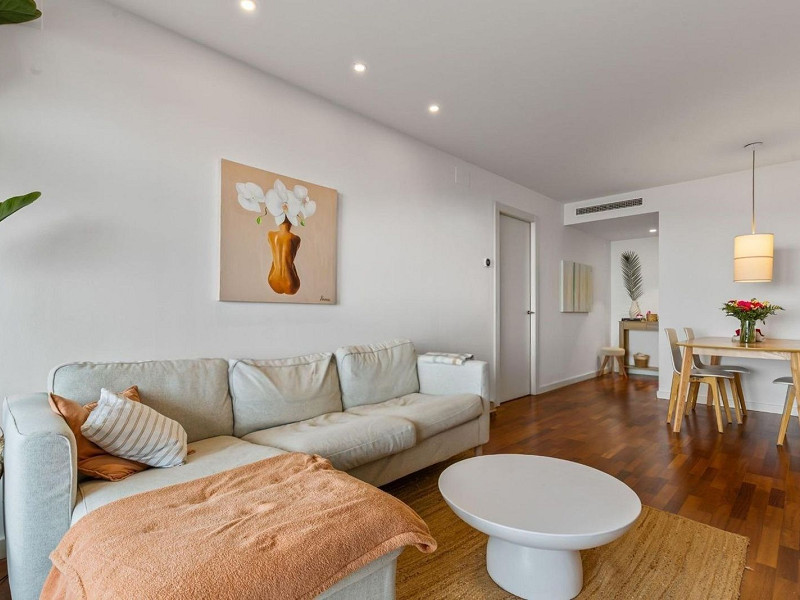 Modern and bright apartment with terrace in Diagonal Mar, Barcelona. Photo:  10