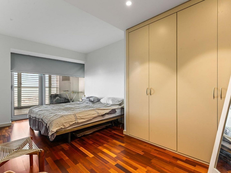 Modern and bright apartment with terrace in Diagonal Mar, Barcelona. Photo:  16