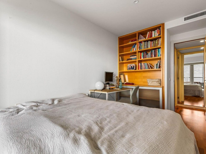 Modern and bright apartment with terrace in Diagonal Mar, Barcelona. Photo:  22