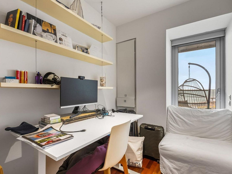 Modern and bright apartment with terrace in Diagonal Mar, Barcelona. Photo:  25