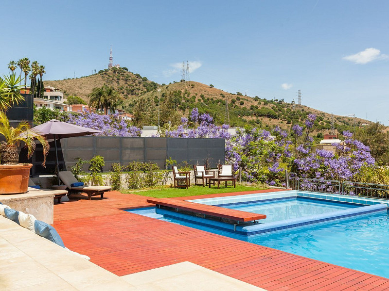 Авторская вилла с двумя бассейнами в Esplugues de Llobregat, Барселона. Фото:  3