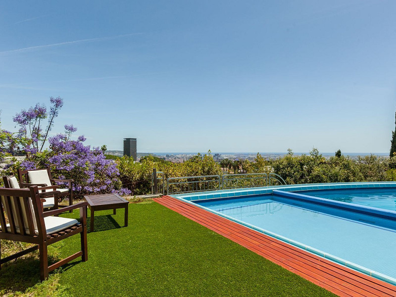 Авторская вилла с двумя бассейнами в Esplugues de Llobregat, Барселона. Фото:  4