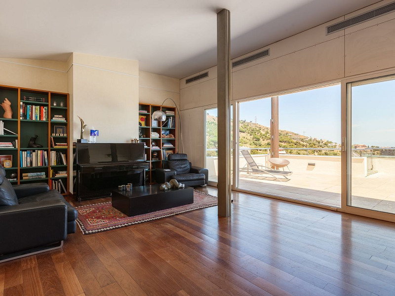 Авторская вилла с двумя бассейнами в Esplugues de Llobregat, Барселона. Фото:  41