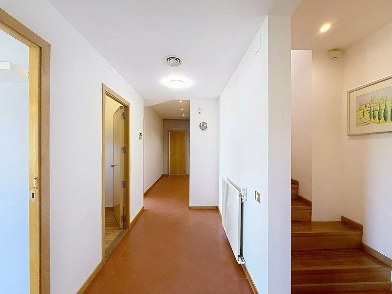 Дом в Cabrils, Барселона. Фото:  28