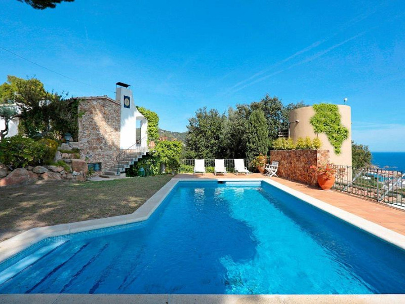 Cozy villa with panoramic sea views in Llafranc on the Costa Brava. Photo:  2