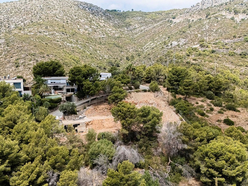 Plot with Sea Views and Approved Project for Two Luxury Detached Villas in Sitges. Photo:  10