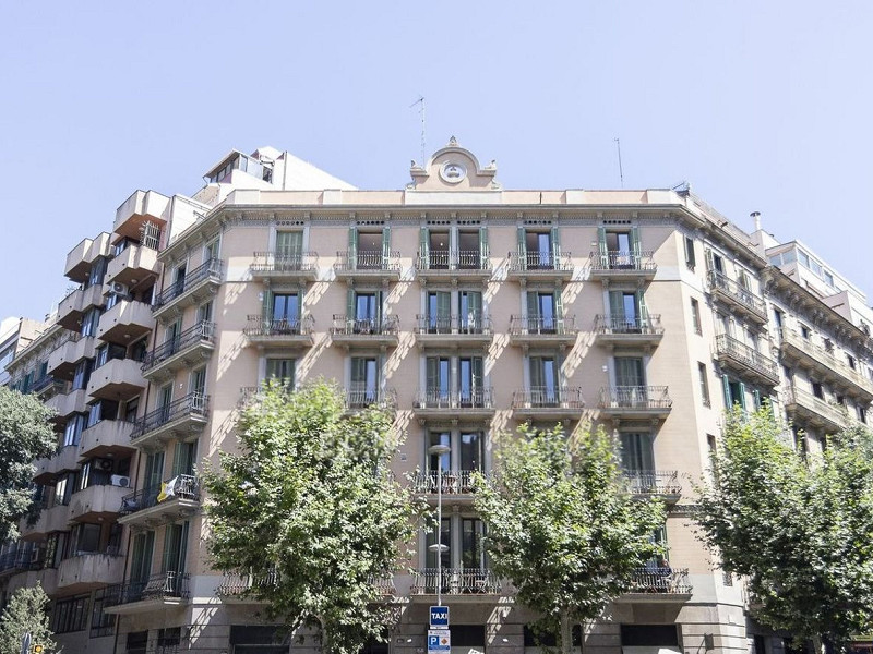 Квартира после ремонта с террасой в Quadrat d’Or, Барселона. Фото:  26
