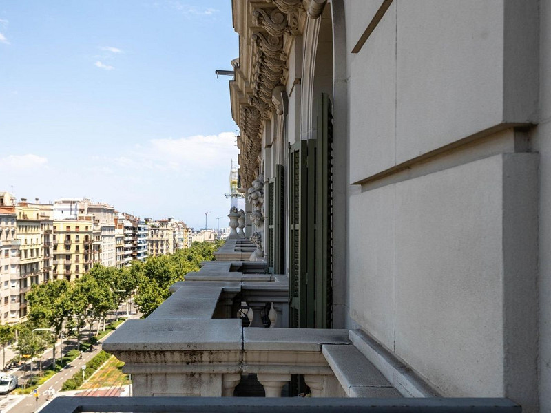 Отремонтированная квартира с видом на Саграда Фамилия и парковкой – Diagonal / Passeig Sant Joan. Фото:  11