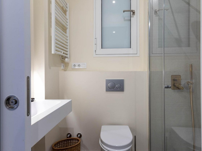 Отремонтированная квартира с видом на Саграда Фамилия и парковкой – Diagonal / Passeig Sant Joan. Фото:  26