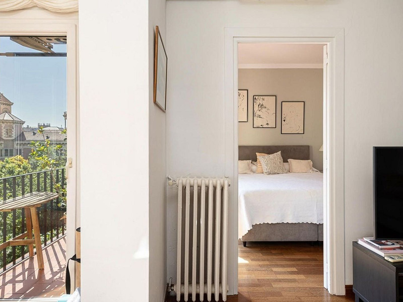 Квартира с балконом и лифтом на Enric Granados, Eixample. Фото:  7