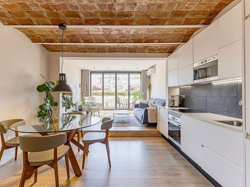 Реновированный пентхаус с собственной террасой в Eixample Esquerra. Фото:  5