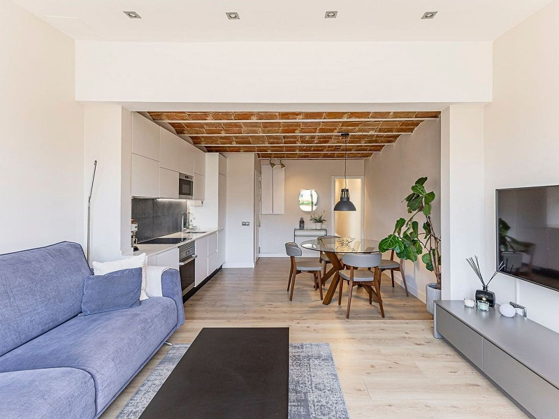 Реновированный пентхаус с собственной террасой в Eixample Esquerra. Фото:  7