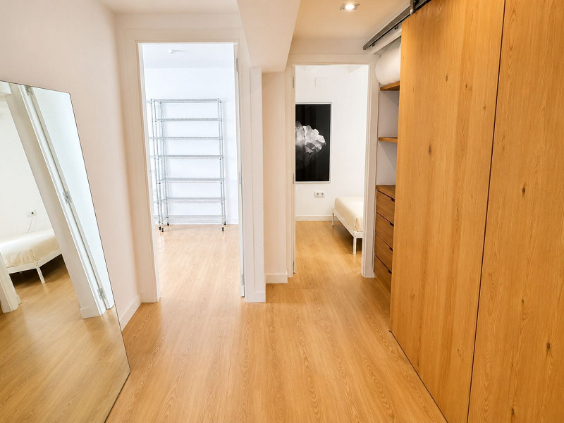 Отремонтированный пентхаус с террасой 35 м² и видом на Монжуик – Gòtic. Фото:  15