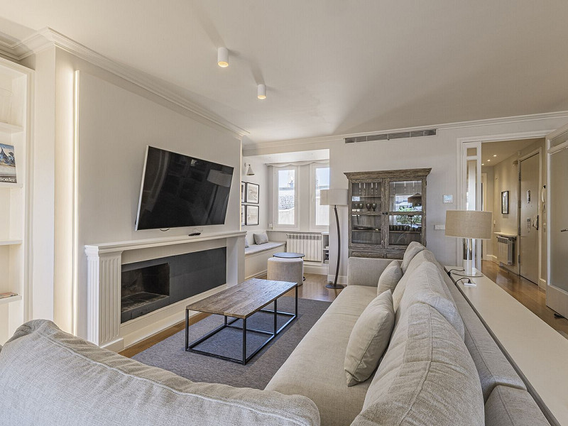Duplex Penthouse with Expansive Terraces in Sant Gervasi-Galvany, Barcelona. Photo:  7