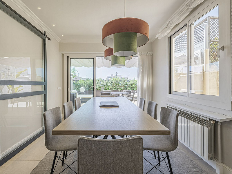 Duplex Penthouse with Expansive Terraces in Sant Gervasi-Galvany, Barcelona. Photo:  13