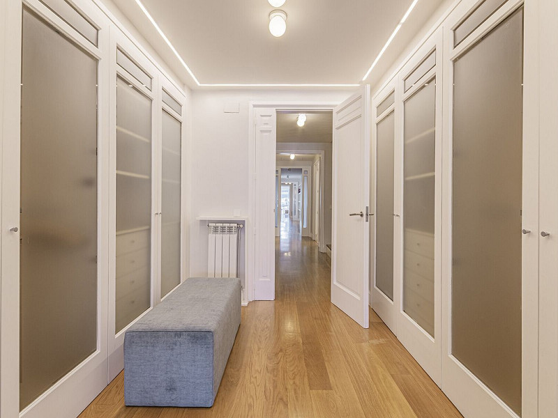 Duplex Penthouse with Expansive Terraces in Sant Gervasi-Galvany, Barcelona. Photo:  40