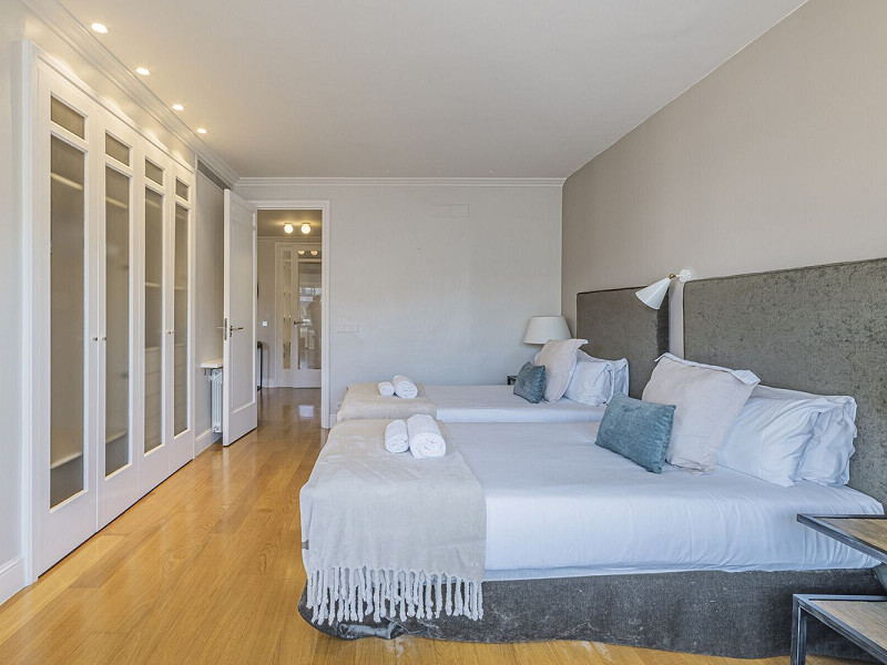 Duplex Penthouse with Expansive Terraces in Sant Gervasi-Galvany, Barcelona. Photo:  52