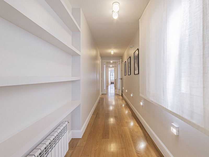 Duplex Penthouse with Expansive Terraces in Sant Gervasi-Galvany, Barcelona. Photo:  61