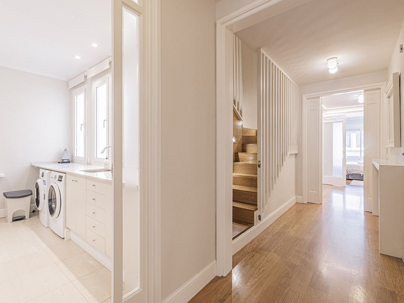 Duplex Penthouse with Expansive Terraces in Sant Gervasi-Galvany, Barcelona. Photo:  62