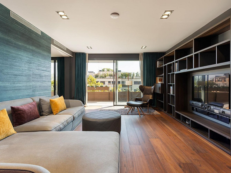 Exclusive Renovated Apartment with Terraces and Sea Views in Pedralbes, Barcelona. Photo:  8