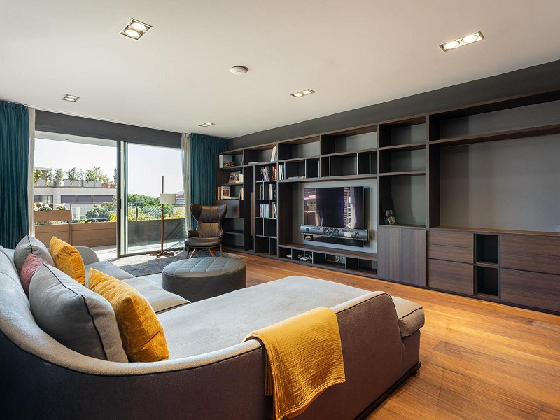Exclusive Renovated Apartment with Terraces and Sea Views in Pedralbes, Barcelona. Photo:  9
