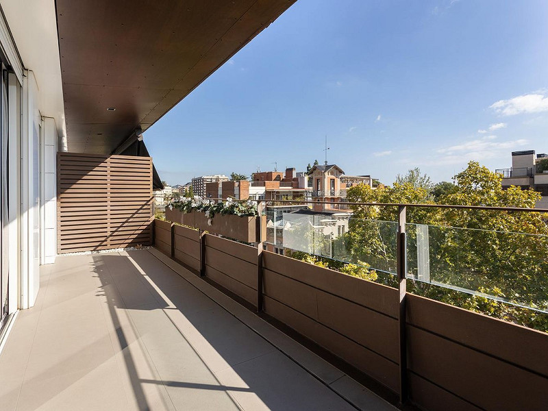 Exclusive Renovated Apartment with Terraces and Sea Views in Pedralbes, Barcelona. Photo:  14