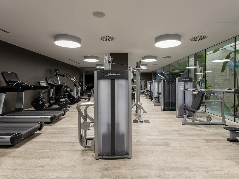 Exclusive Renovated Apartment with Terraces and Sea Views in Pedralbes, Barcelona. Photo:  43