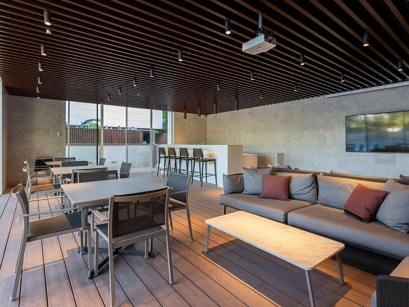 Exclusive Renovated Apartment with Terraces and Sea Views in Pedralbes, Barcelona. Photo:  55