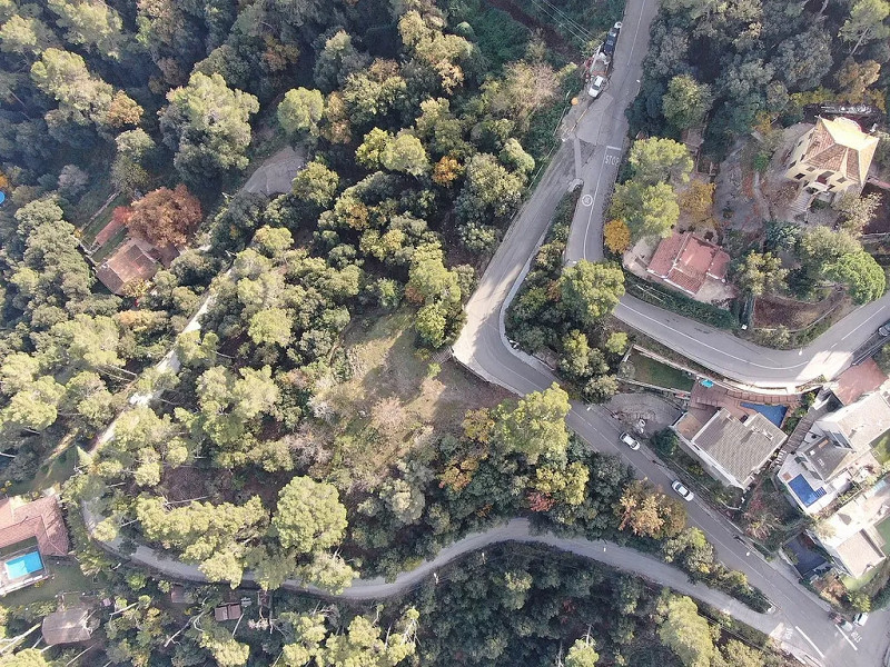 Detached houses under construction in the Floresta area of Sant Cugat. Photo:  21