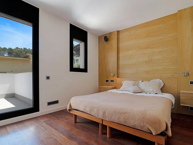 Exclusive villa with swimming pool in Sant Cugat.. Photo:  24