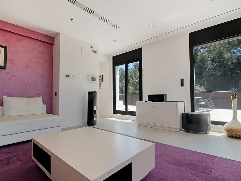 Exclusive villa with swimming pool in Sant Cugat.. Photo:  40