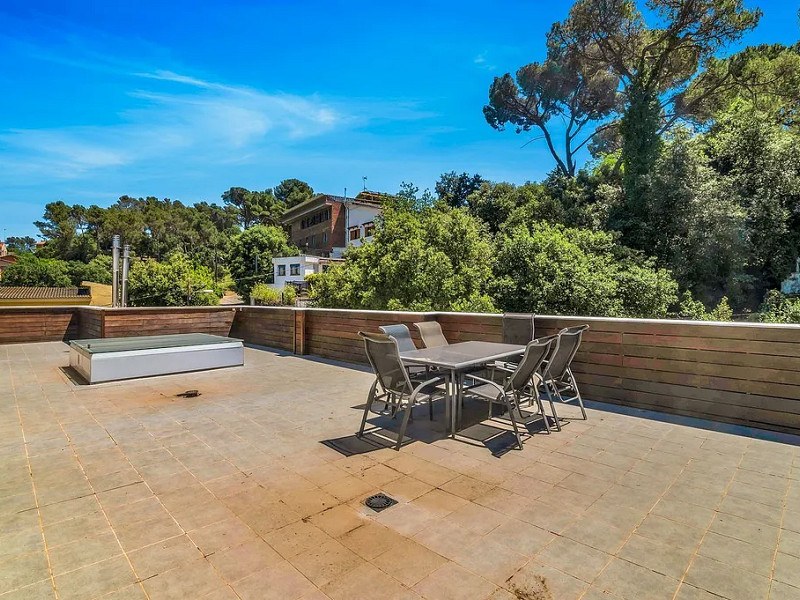 Exclusive villa with swimming pool in Sant Cugat.. Photo:  42