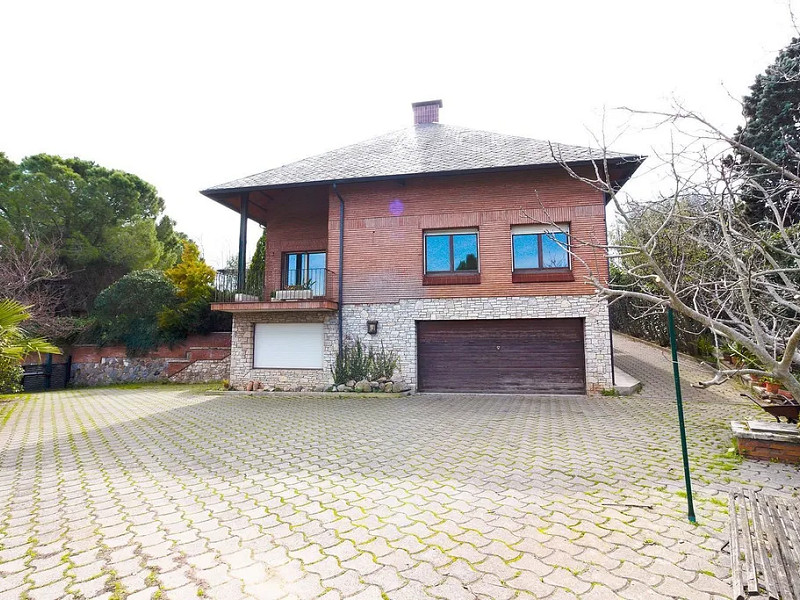 Villa for renovation in the Valdoreis area of Sant Cugat. Photo:  2