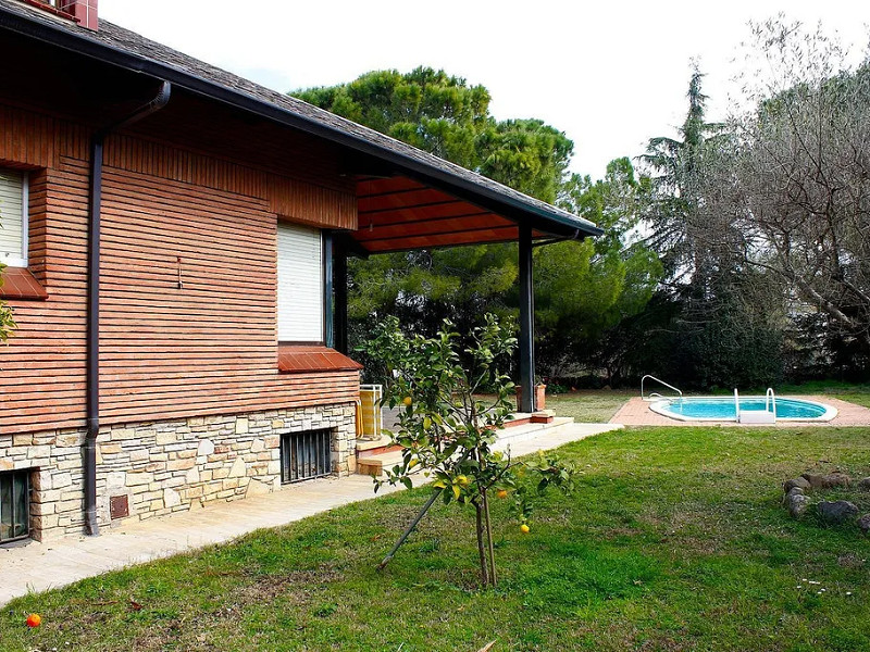 Villa for renovation in the Valdoreis area of Sant Cugat. Photo:  3